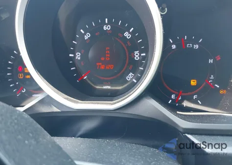 2011 Toyota 4Runner Limited V6 z USA, uszkodzony, nr VIN JTEBU5JR9B5052199